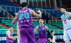 江南体育-一名球员状态神勇，为球队赢得了关键胜利