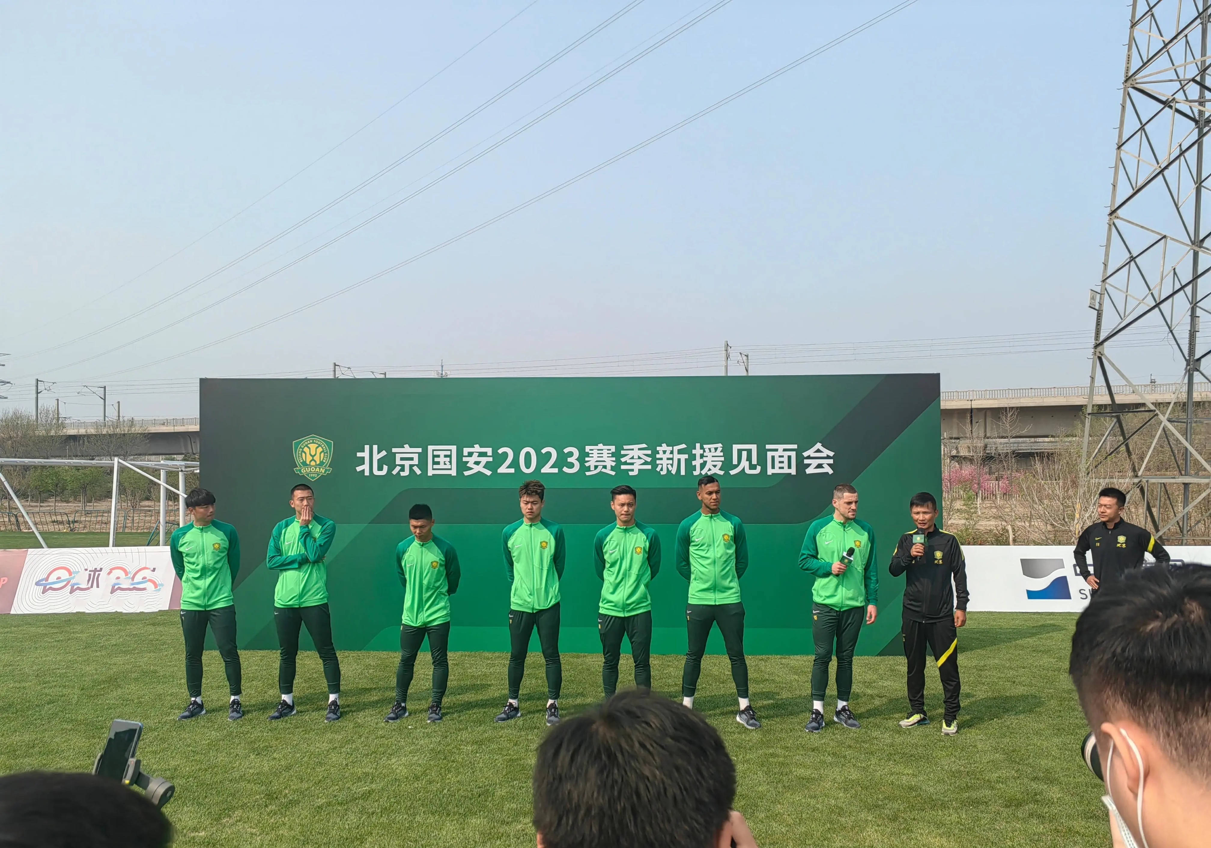 法兰克福中场波阿滕长时间伤停，影响球队阵容