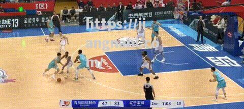 荷兰篮球职业联赛冠军之争，豪门球队决胜时刻